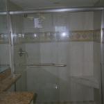 STAND UP SHOWER 