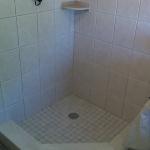 SMALL NEO ANGLE CUSTOM SHOWER